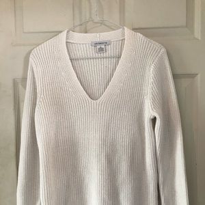 Beautiful white and gold light sweater shirt